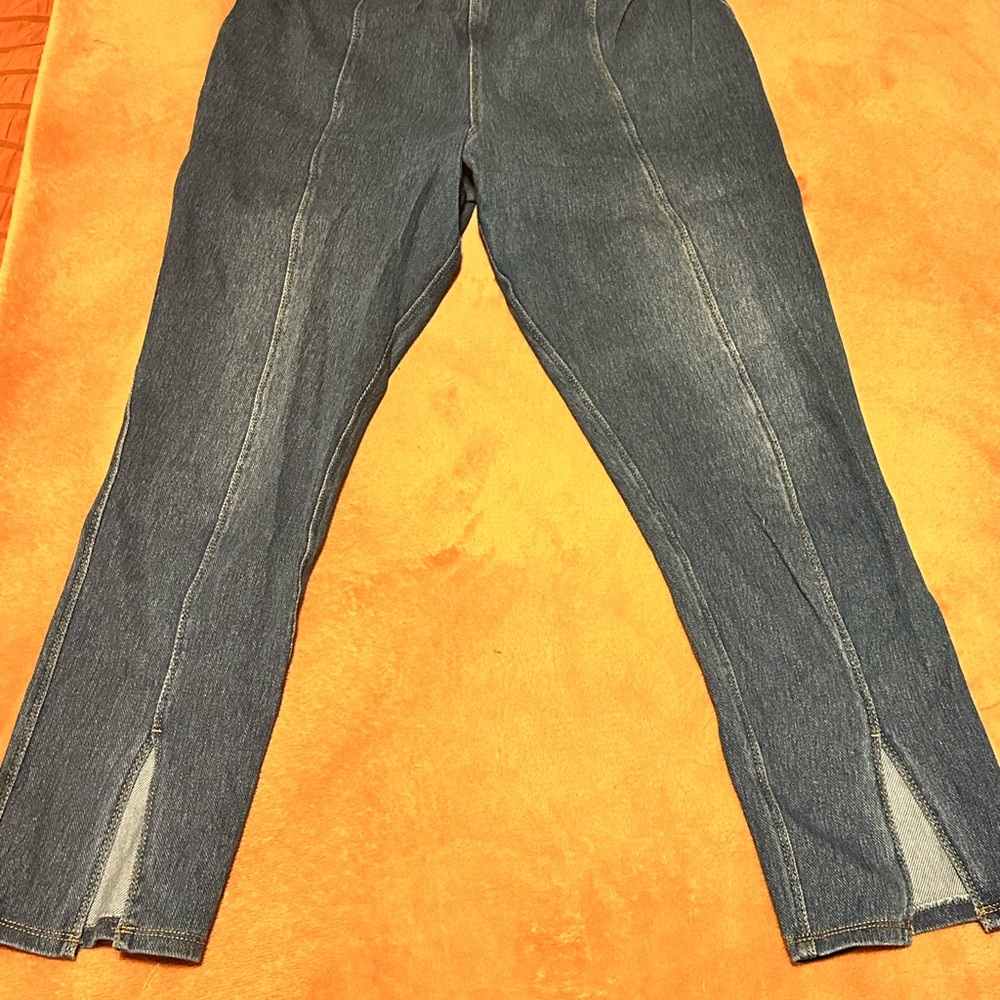 Lysse Dark Blue Ankle Crop Jeans